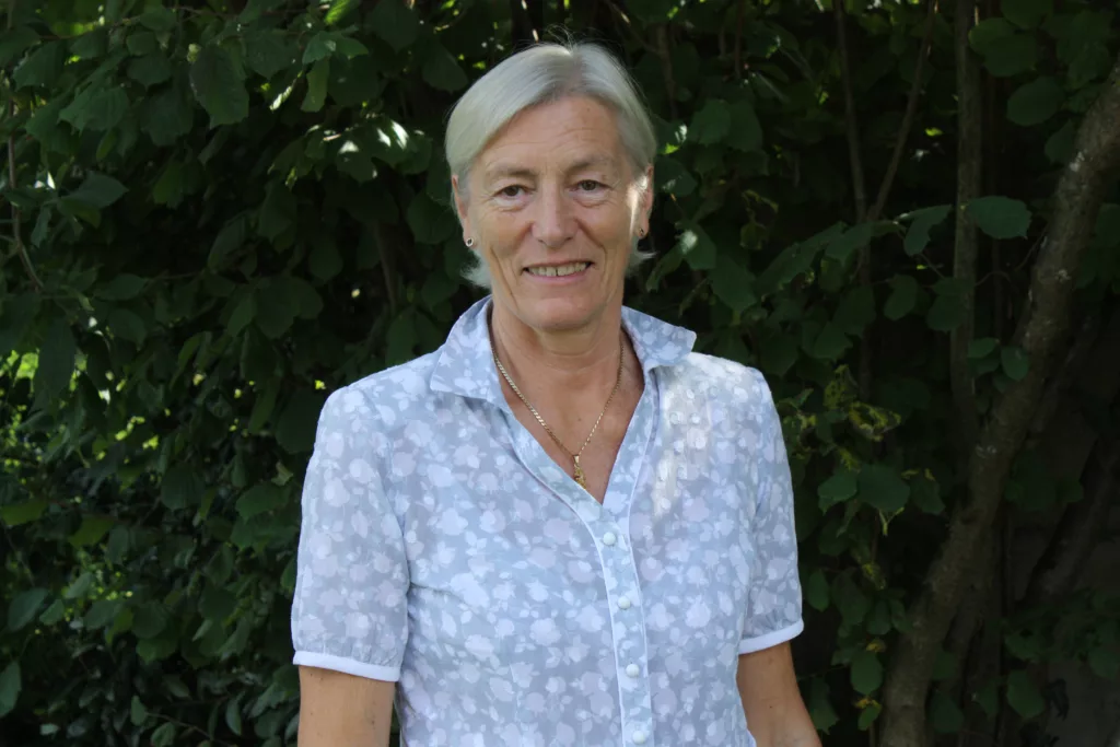 Colette Ghislain Prendre soin de Soi et Virya Des vacances autrement S’Observer, Se Détendre, Bouger en douceur
